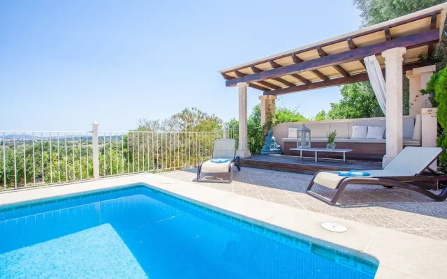 Sa Font in Petra With 3 Bedrooms and 2 Bathrooms