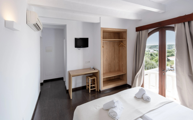 Hostal Castell de Lô