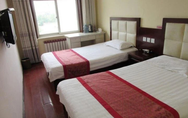 Changcheng Busines Hotel