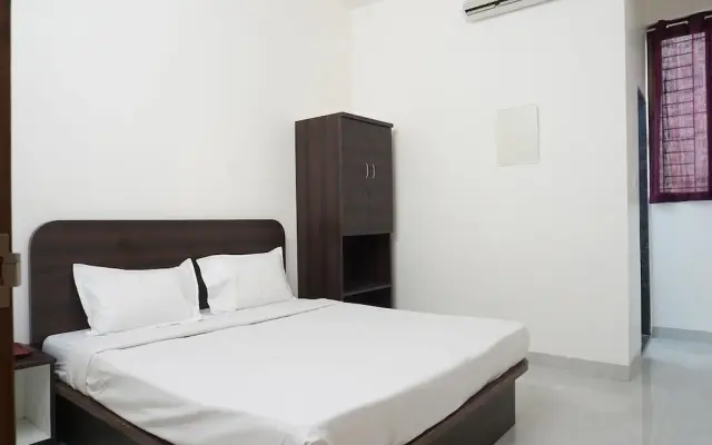Fabhotel Gargi Galuxe