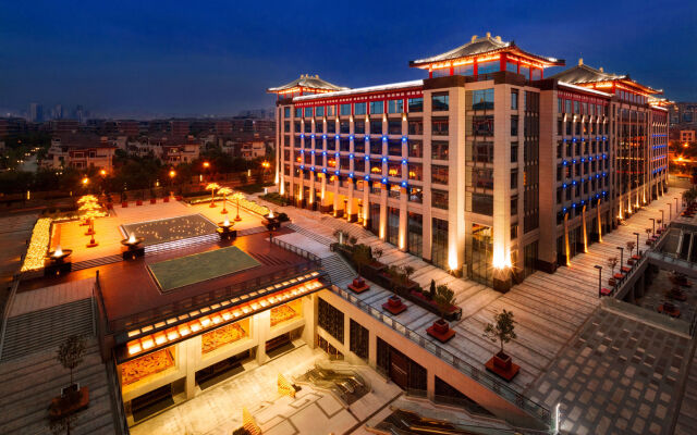Отель Wyndham Grand Xian South вид на фасад