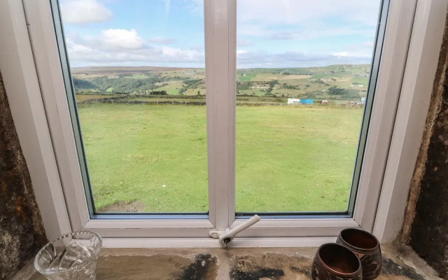 Foxstone Edge Cottage