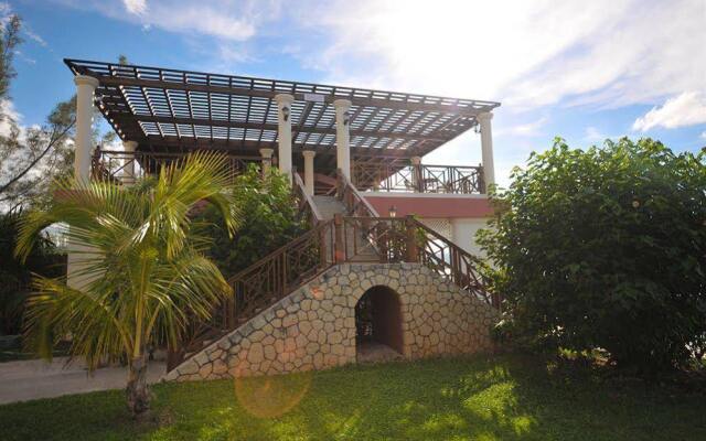 Отель Jewel Paradise Cove Beach Resort & Spa - Curio Collection by Hilton вид на фасад