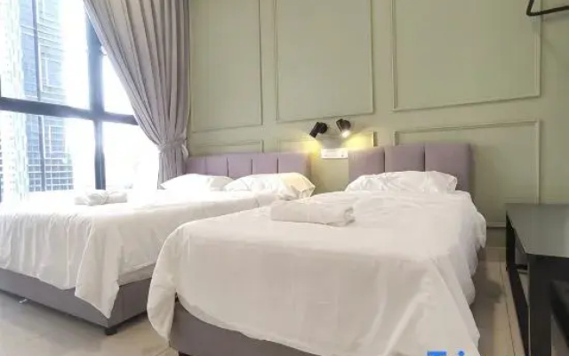 TRION The 101 Family Suite Pool & KL City View