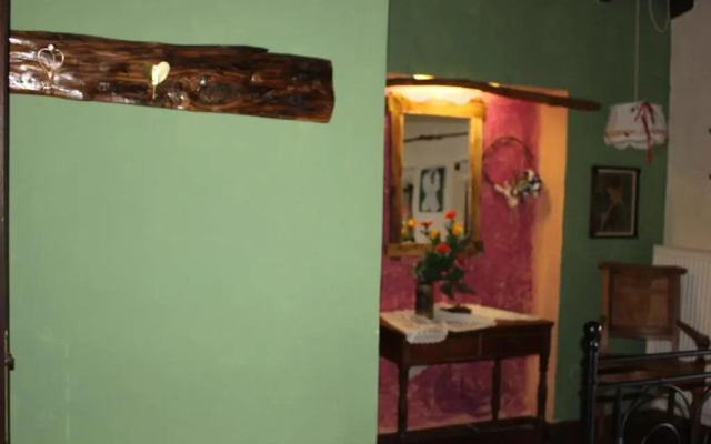 Feggaropetra Inn Magic Mountain House