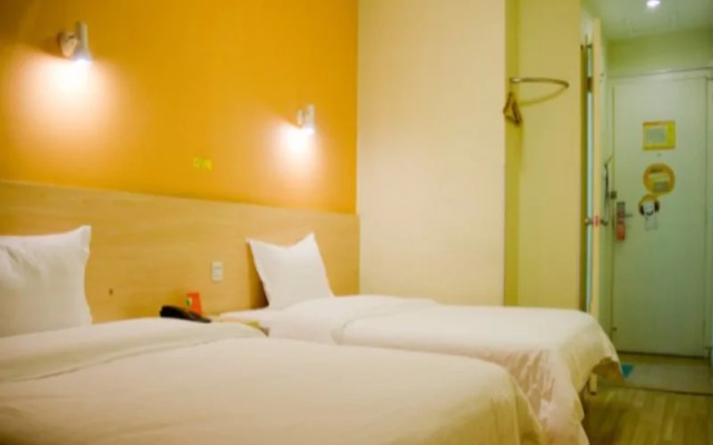 7 Days Inn Shenzhen Jingji100 Sungang Yizhan Centre Branch