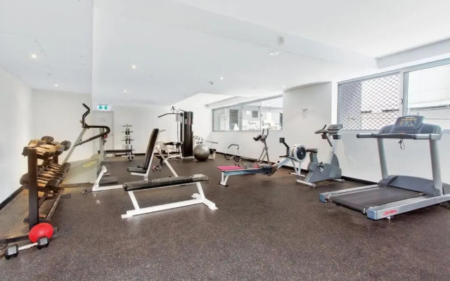 A Modern & Stylish Studio Next to Darling Harbour
