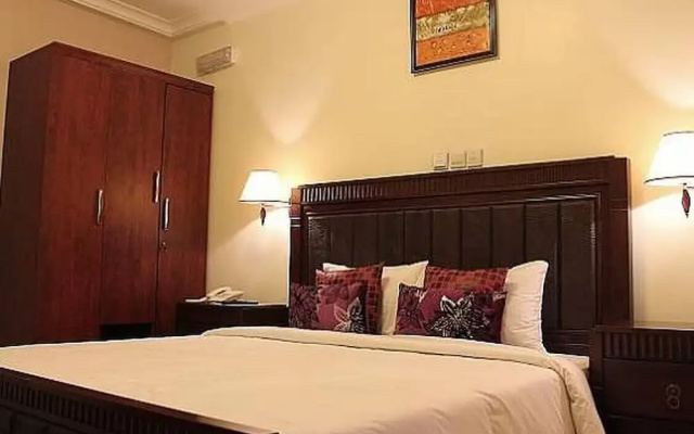 Adsuit Hotel Calabar