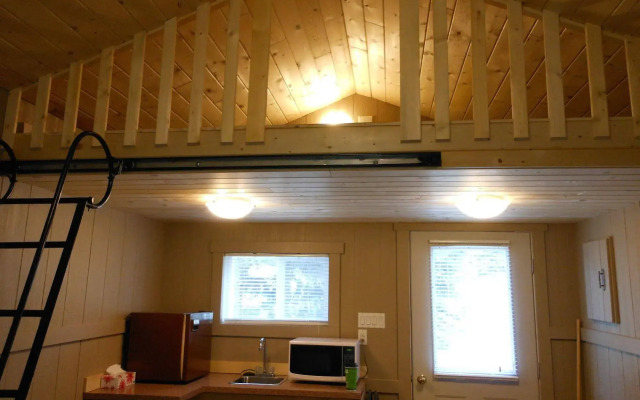 Mountain Park Resort Cabin, RV & Campground