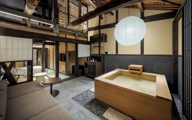 Nazuna Kyoto Higashi Honganji