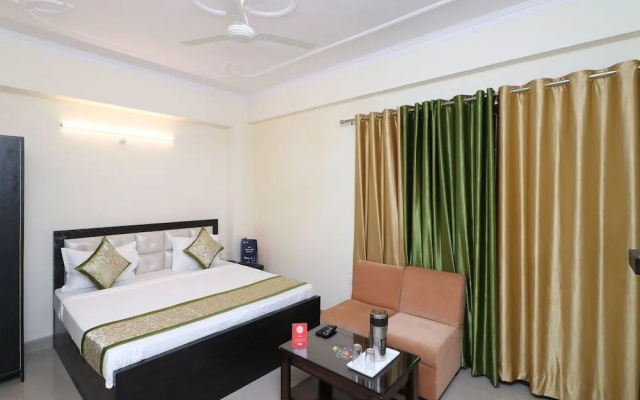 OYO 18375 Jd Palace