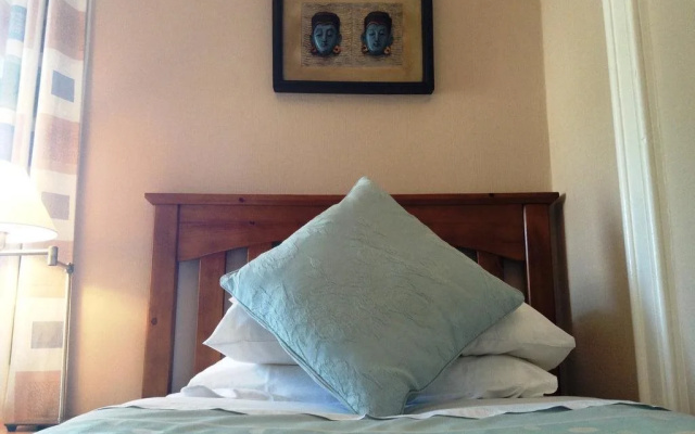 Aberlaw Guest House