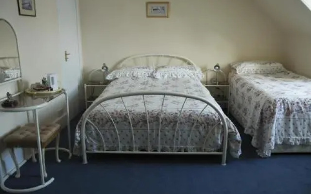 Waverley Villa