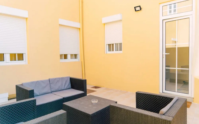 Oporto Yellow Villas