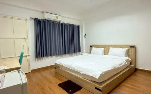 Standard Room @ B&G Hat Yai Hostel