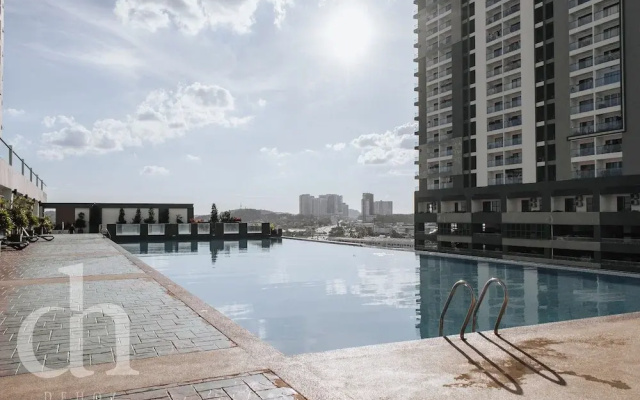 Landmark Residence 2