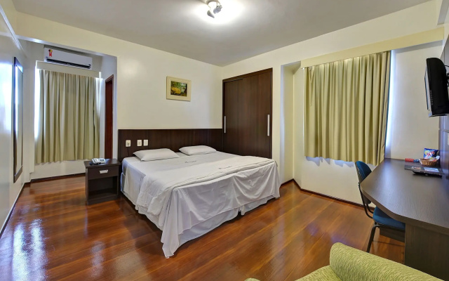 Porto Minas Hotel e Convenções