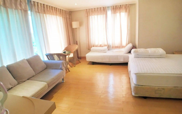 Good Inn Hotel