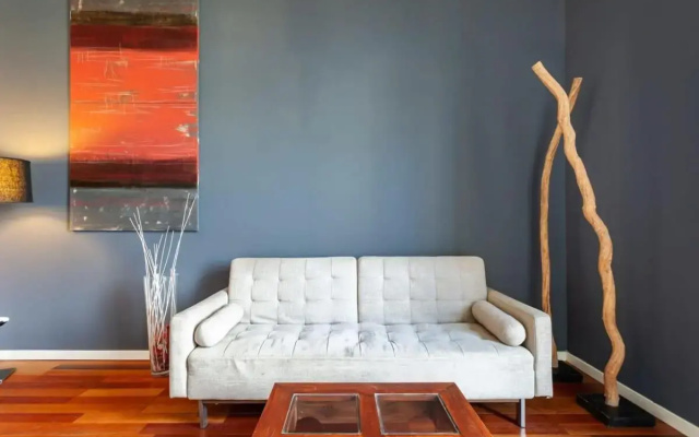 Plaça Catalunya Breathtaking 3bedroom Duplex with balcony