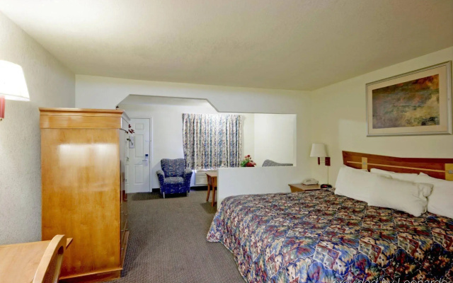 Blue Jay Inn and Suites
