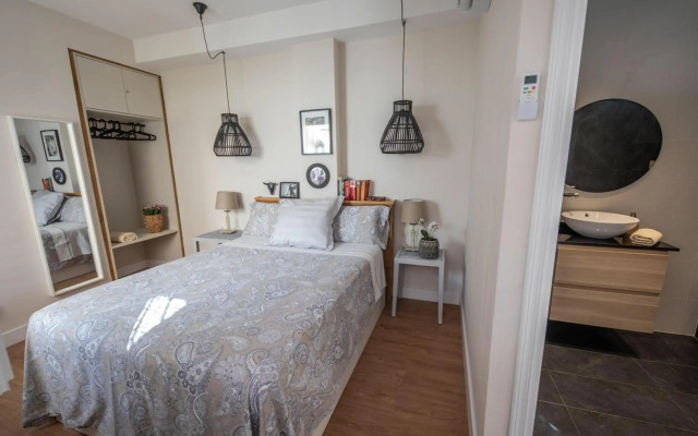 Cosy Apartment with Terrace in the Centre of Seville