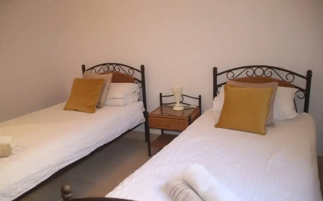 Garden Apt In Los Pinos, Los Arqueros Golf