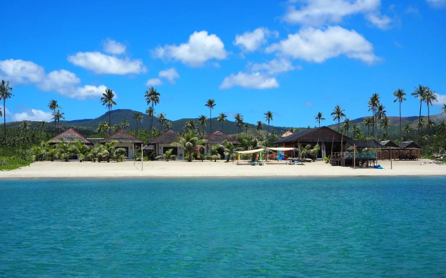 Footprints Beach Resort