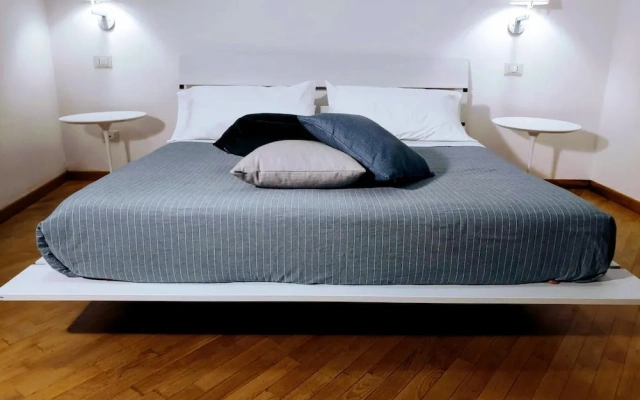 Stella CasaBono (B&B)