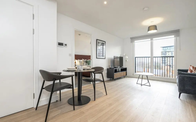Chic Apartment Near City Centre