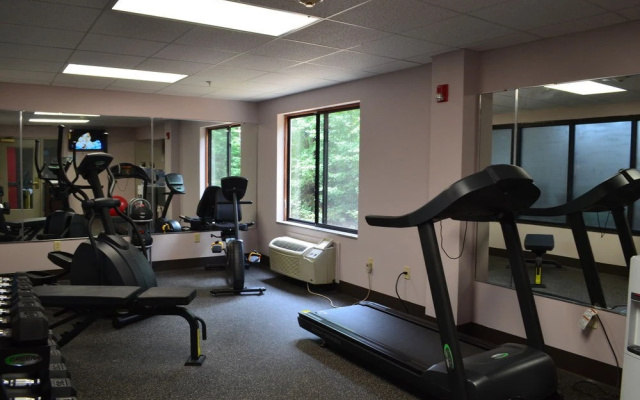Wingate By Wyndham Madison / Lake Oconee Area
