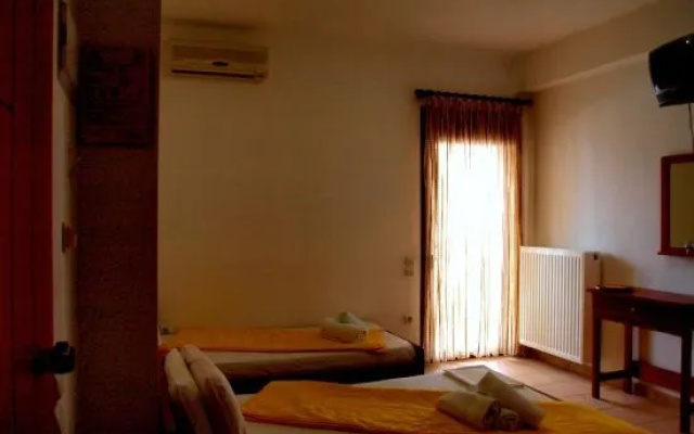 Marianni Rooms