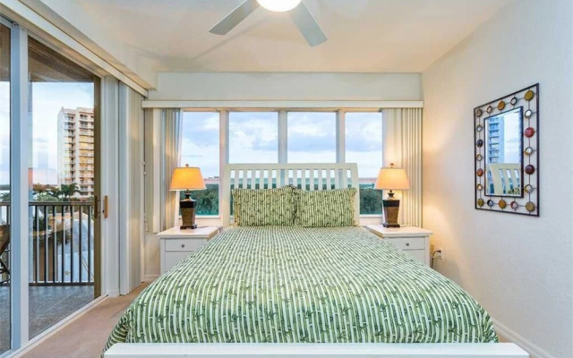 Island Beach Club 304 - Two Bedroom Condo