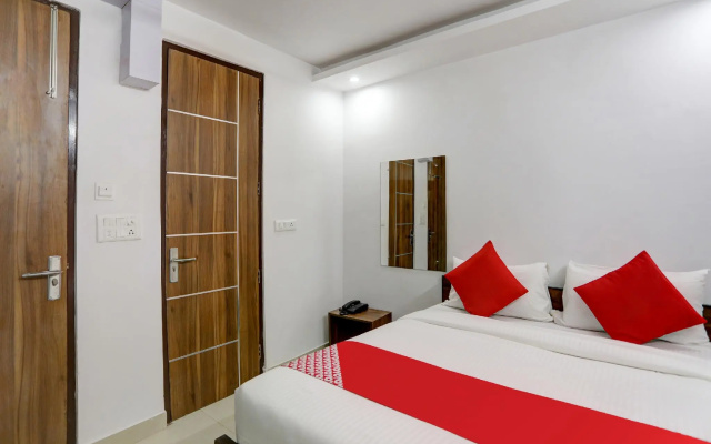 OYO 74072 Hotel Cozy Cave
