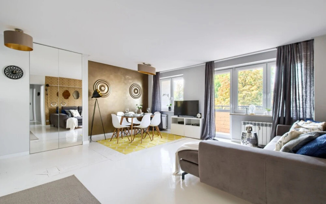 Ujazdowski Park Sunny Apartment