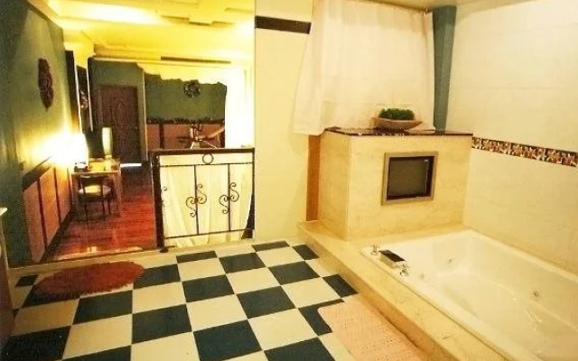 Royal Group Motel Wen Shin Branch