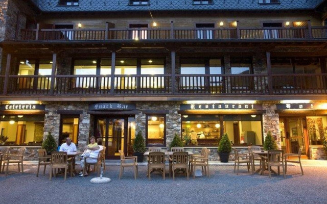 Hotel & Spa Niunit