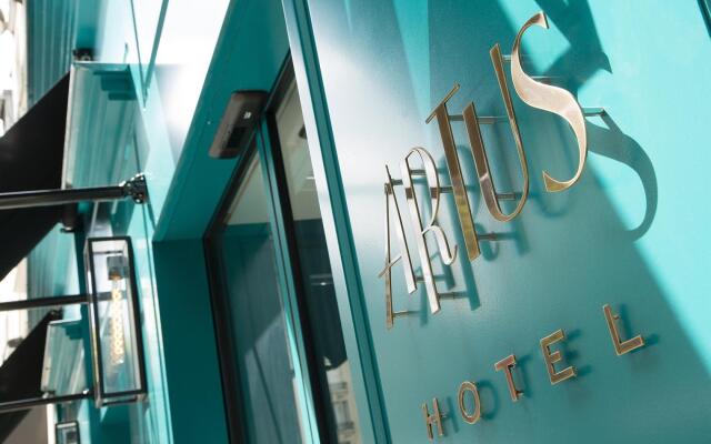 Отель Artus Hotel by MH Франция, Париж - отзывы, цены и фото номеров - забронировать отель Artus Hotel by MH онлайн вид на фасад