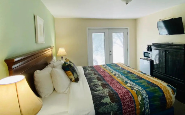 Salida Inn & Monarch Suites