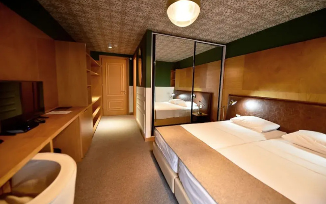 KS Hotel