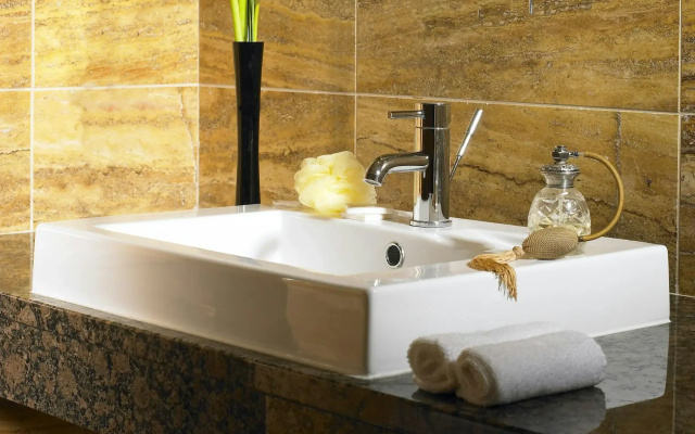 Westport Plaza Hotel