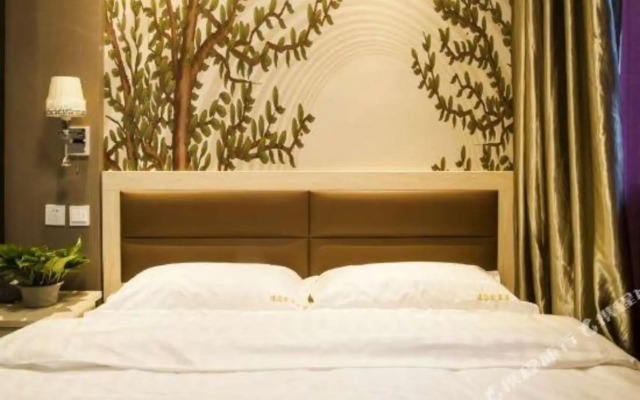 Super 8 Collection Hotel (Beijing Capital Airport New International Exhibition Center)