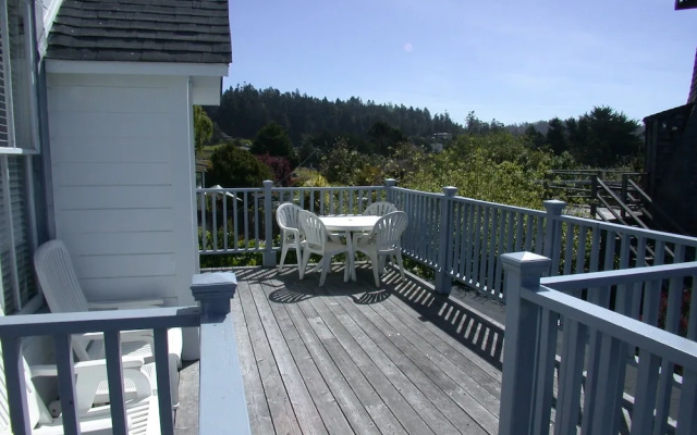 Nicholson House Inn
