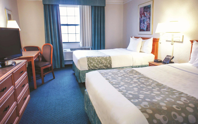 La Quinta Inn by Wyndham Moline Airport