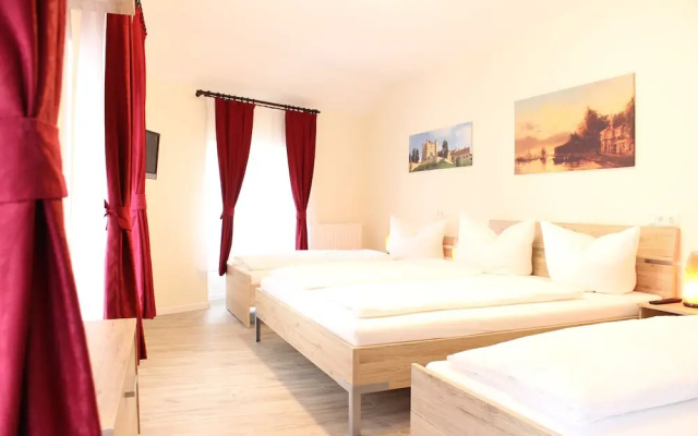 Garni City Hotel
