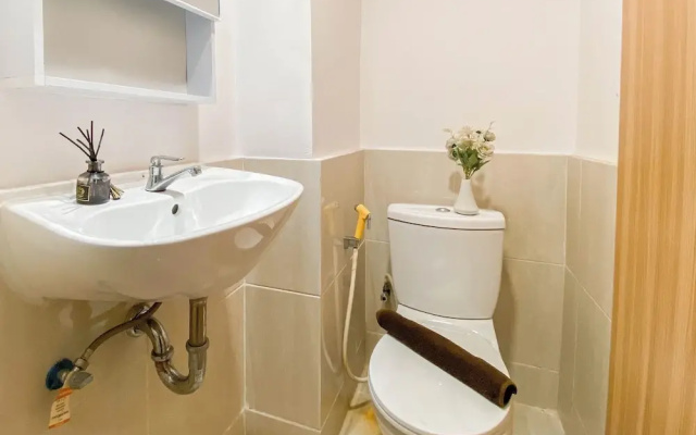 Comfort And Simply Look 2Br At Meikarta Apartment