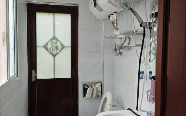 Qinghua Farm House