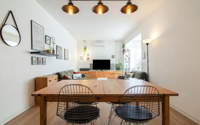 Modern Flat With Central Location in Kadikoy