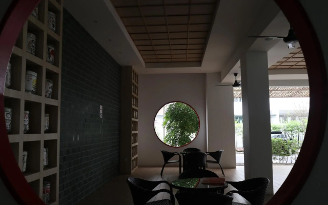 Zen66 @ Roxy Serviced Apartment