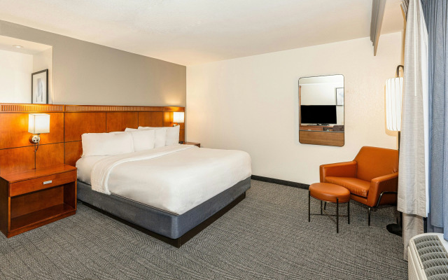 Courtyard by Marriott Wichita At Old Town