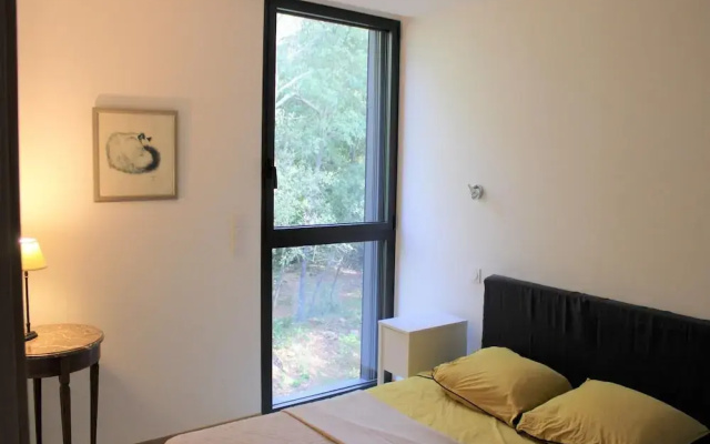 Cosy Holiday Home With Garden in Lorgues